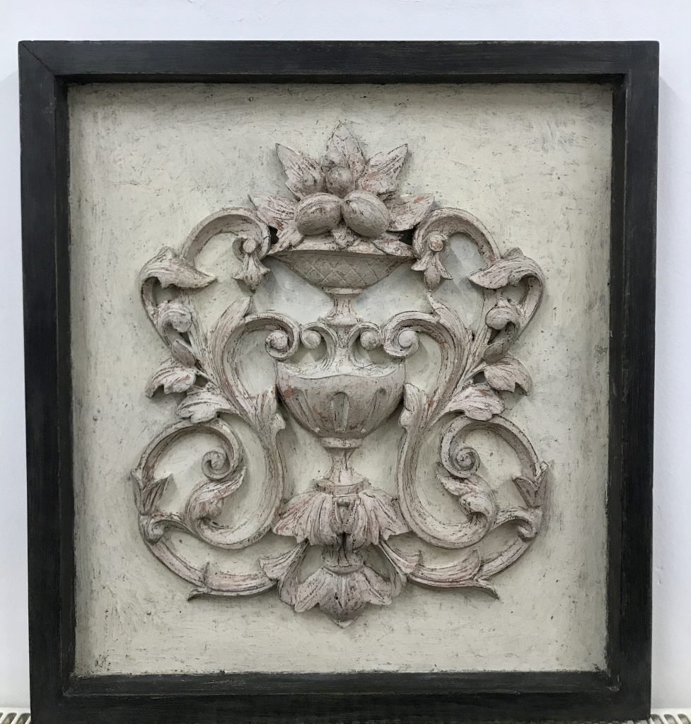 Wooden wall decoration in the style of rococo D-00418